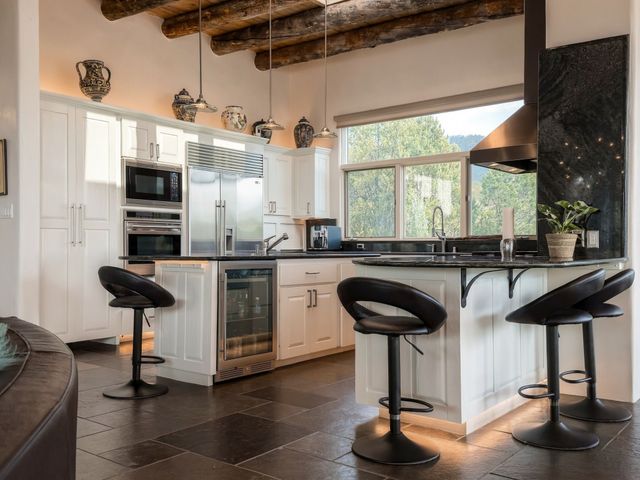 1212 Camino De Cruz Blanca, Santa Fe, NM 87505