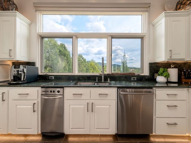 1212 Camino De Cruz Blanca, Santa Fe, NM 87505