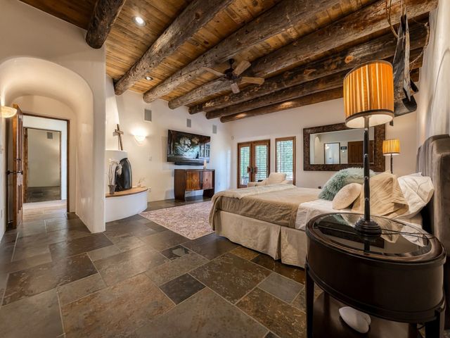 1212 Camino De Cruz Blanca, Santa Fe, NM 87505