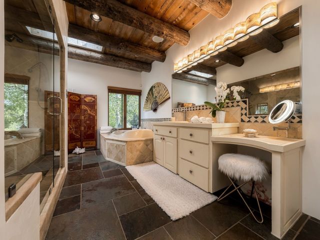 1212 Camino De Cruz Blanca, Santa Fe, NM 87505