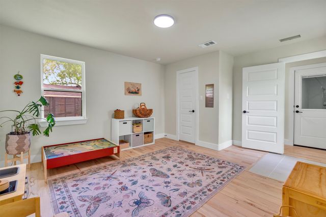 115 Aspen Street, Lancaster, TX 75134