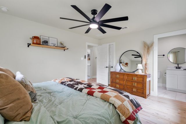 115 Aspen Street, Lancaster, TX 75134