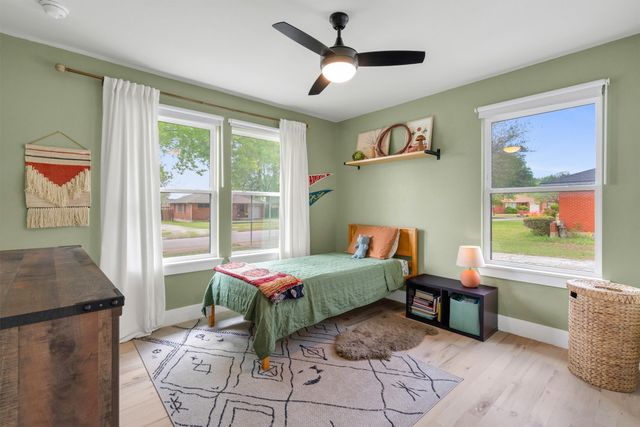 115 Aspen Street, Lancaster, TX 75134