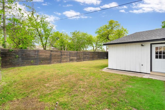 115 Aspen Street, Lancaster, TX 75134