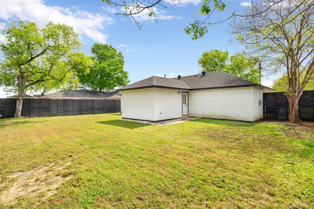 115 Aspen Street, Lancaster, TX 75134