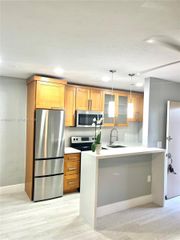 6310 SW 79th St 22, South Miami, FL 33143
