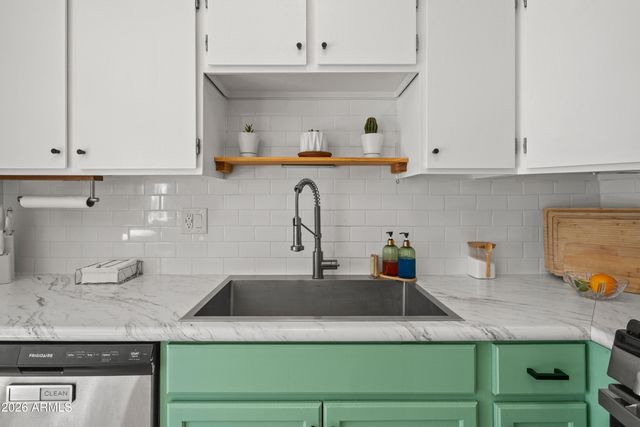 5301 DESERT SHADOWS Drive, Sierra Vista, AZ 85635