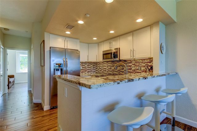 129 BRENT CIRCLE, Oldsmar, FL 34677