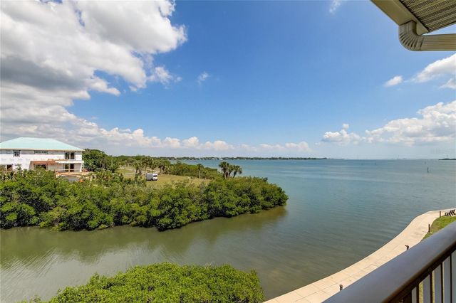 129 BRENT CIRCLE, Oldsmar, FL 34677