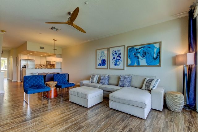 129 BRENT CIRCLE, Oldsmar, FL 34677