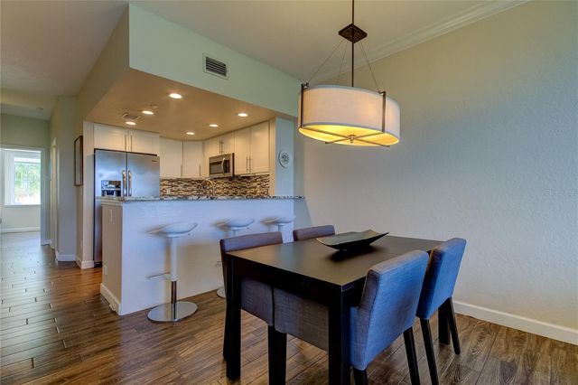 129 BRENT CIRCLE, Oldsmar, FL 34677