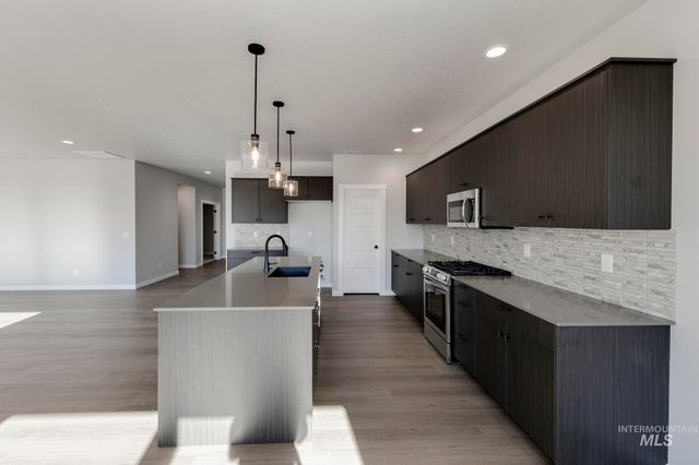 5433 W Yarnell St, Eagle, ID 83616