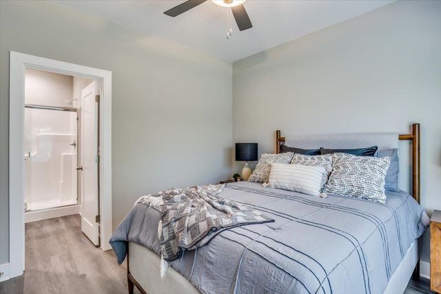16322-16324 W Lynndale St, Goddard, KS 67052