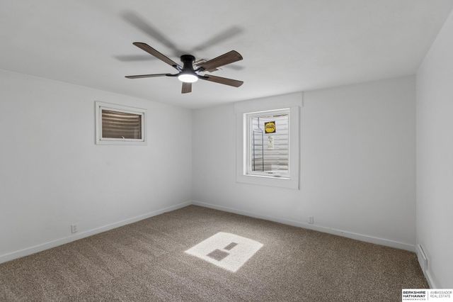 1112 S 93 Avenue, Omaha, NE 68124