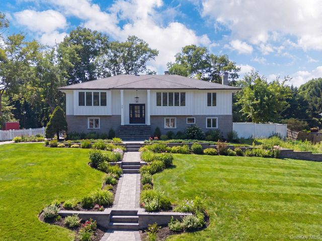 15 Arleigh Road, East Northport, NY 11731