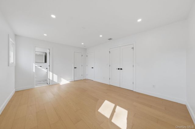 15 Arleigh Road, East Northport, NY 11731