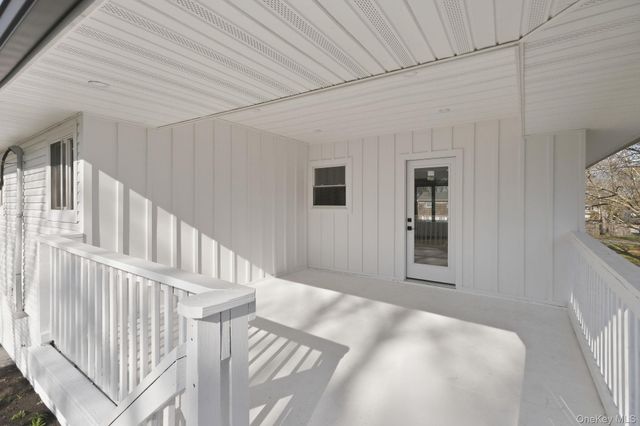 15 Arleigh Road, East Northport, NY 11731