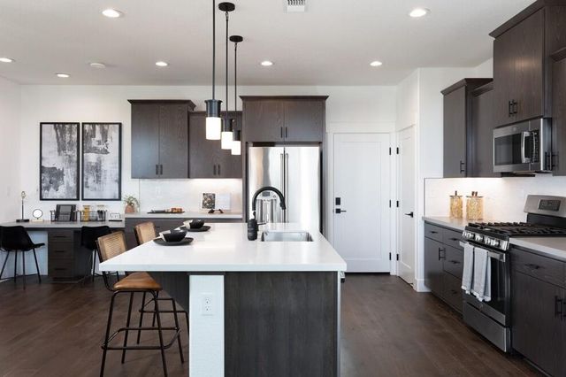 4428 Canyon Coral Way, Rancho Cordova, CA 95742