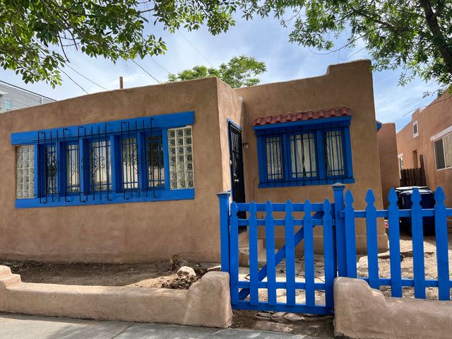 314 9th Street SW, Albuquerque, NM 87102