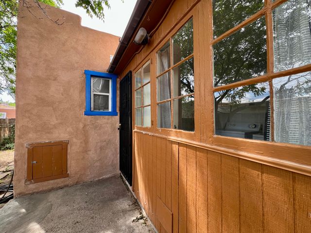 314 9th Street SW, Albuquerque, NM 87102
