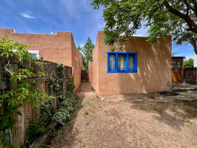 314 9th Street SW, Albuquerque, NM 87102