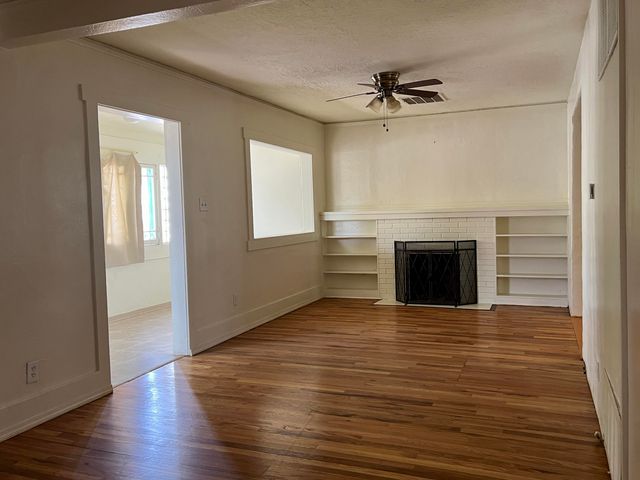 314 9th Street SW, Albuquerque, NM 87102