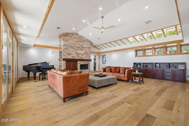 3950 E MCLELLAN Road 3, Mesa, AZ 85205