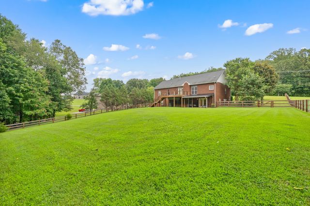2386 Pleasant View Rd, Pleasant View, TN 37146