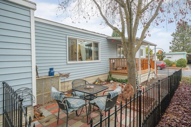 1211 E Lyons Ave, Spokane, WA 99208