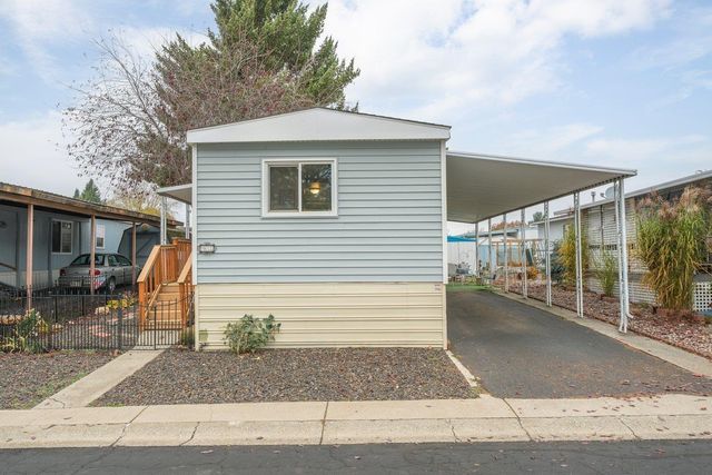 1211 E Lyons Ave, Spokane, WA 99208