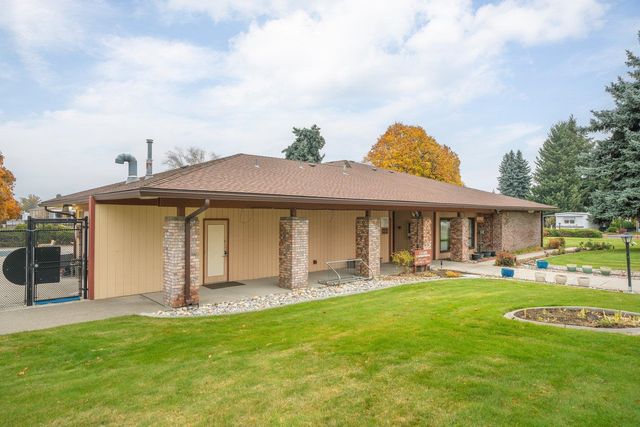 1211 E Lyons Ave, Spokane, WA 99208