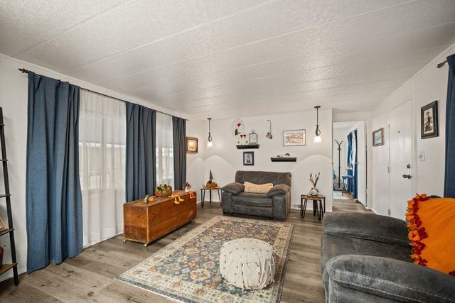 1211 E Lyons Ave, Spokane, WA 99208