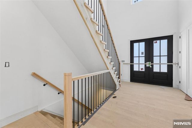 70 Carleton Road, Cresskill, NJ 07626