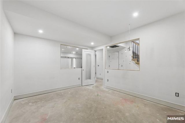 70 Carleton Road, Cresskill, NJ 07626