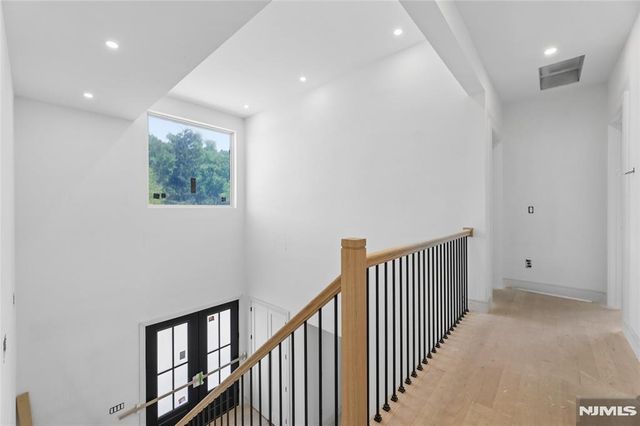 70 Carleton Road, Cresskill, NJ 07626