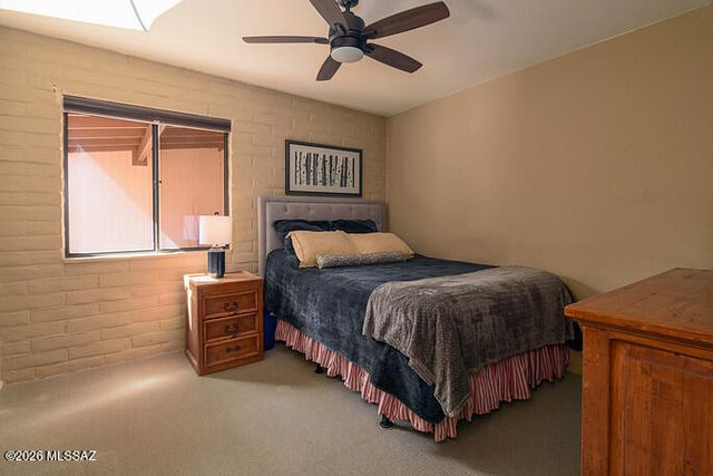 8201 N Carolyn Place, Tucson, AZ 85704