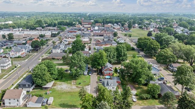 204 E Broad Street, Louisville, OH 44641