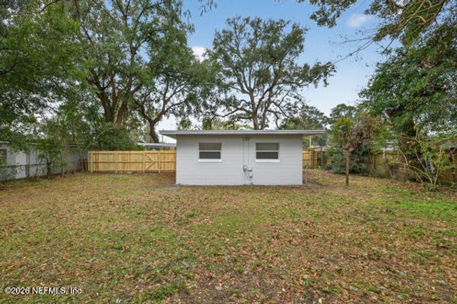 7143 KING ARTHUR Road N, Jacksonville, FL 32211