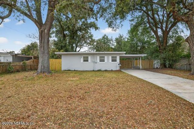 7143 KING ARTHUR Road N, Jacksonville, FL 32211