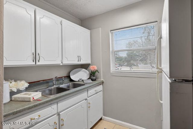 7143 KING ARTHUR Road N, Jacksonville, FL 32211