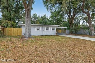 7143 KING ARTHUR Road N, Jacksonville, FL 32211