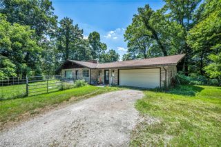 17500 E E River Road, Columbia Station, OH 44028