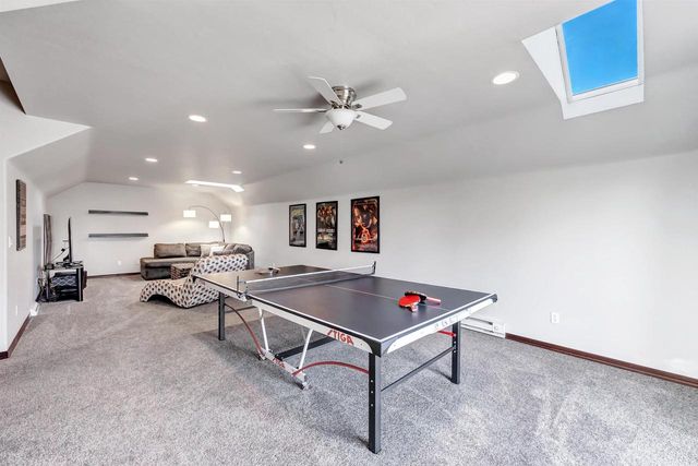 2011 WHISTLING SWAN CIRCLE, De Pere, WI 54151