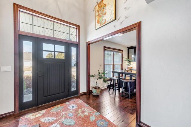 2011 WHISTLING SWAN CIRCLE, De Pere, WI 54151