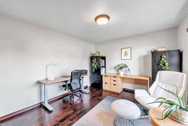 2011 WHISTLING SWAN CIRCLE, De Pere, WI 54151