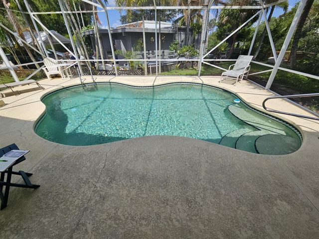 596 Greenwood Drive, Jupiter, FL 33458