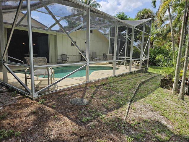 596 Greenwood Drive, Jupiter, FL 33458