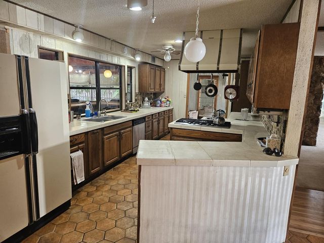 596 Greenwood Drive, Jupiter, FL 33458