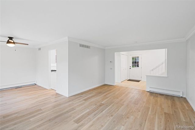 8240 Hampton Road, Grosse Ile, MI 48138