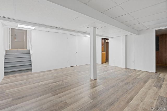 8240 Hampton Road, Grosse Ile, MI 48138